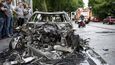 Summit G20 provázejí bouřlivé demonstrace, protestující spálily desítky aut.