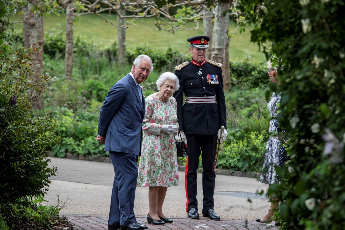 Recepce na summitu G7: Princ Charles a královna Alžběta II. (11. 6. 2021)