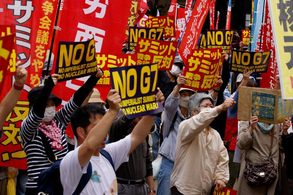 Summit G7: Protesty v Hirošimě. (19. 5. 2023)