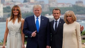 Trumpovi a Macronovi na summitu G7. (24.8.2019)