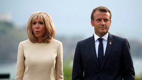 Francouzský prezident Emmanuel Macron s manželkou Brigitte na summitu G7 (24.8.2019)