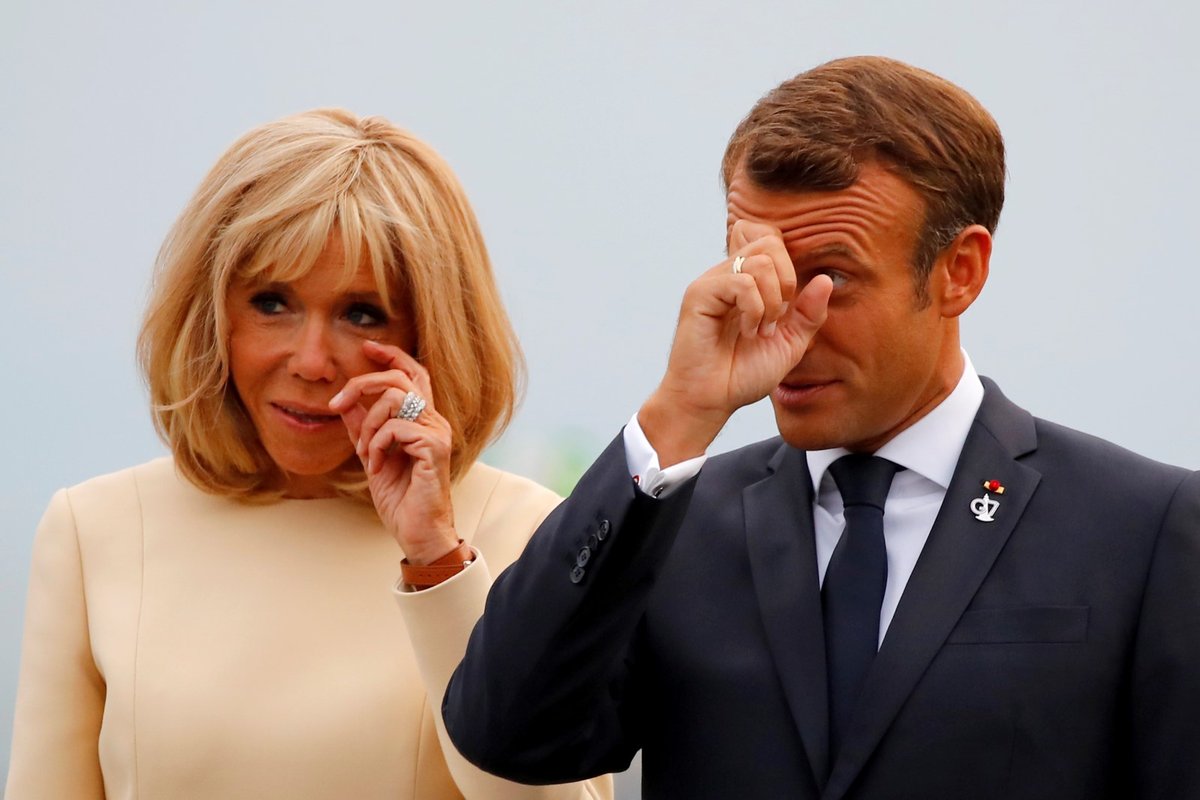 Francouzský prezident Emmanuel Macron s manželkou Brigitte na summitu G7. (24.8.2019)