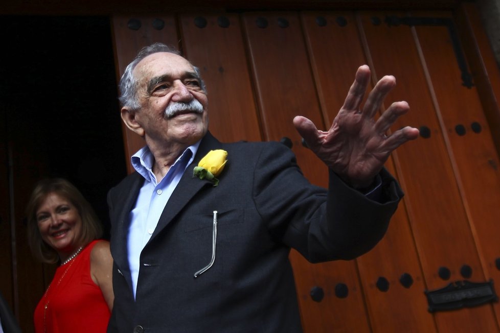 García Márquez se narodil 6. března 1927 a první velký literární úspěch mu v roce 1967 přinesl román Sto roků samoty.