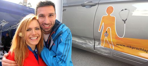 Gábina Koukalová nabourala svému manželovi auto Gábina Koukalová nabourala svému manželovi auto