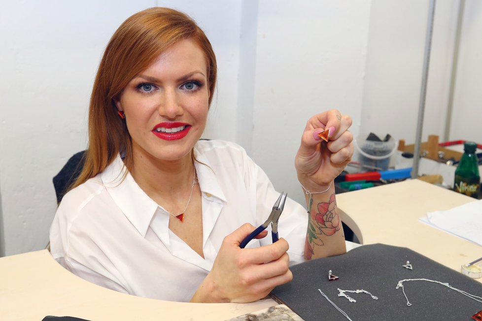 Gabriela Koukalová představila kolekci vlastních šperků.
