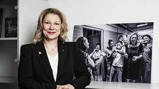 Ředitelka Probační a mediační služby Slováková: Trestáme neefektivně. Jeden vězeň stojí třičtvrtě milionu ročně Ředitelka Probační a mediační služby Slováková: Trestáme neefektivně. Jeden vězeň stojí třičtvrtě milionu ročně