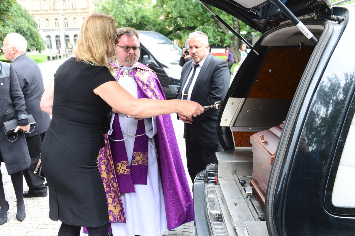 Poslední rozloučení s herečkou Gabrielou Vránovou v Praze