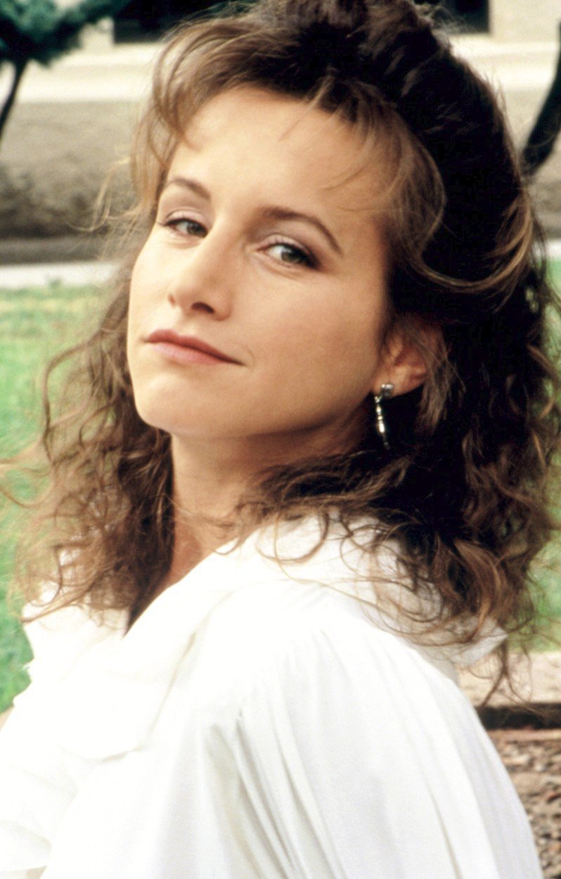 Gabrielle Carterisová jako Andrea v Beverly Hills 90210