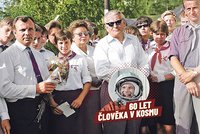 Gagarin mezi pionýry v Praze či Varech: Vítali jste slavného kosmonauta i vy? Ozvěte se!