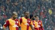 Hráči Galatasaraye, uprostřed Didier Drogba.