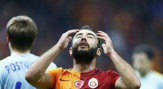 Galatasaray v problémech. Bohatý klub nesmí hrát rok evropské poháry