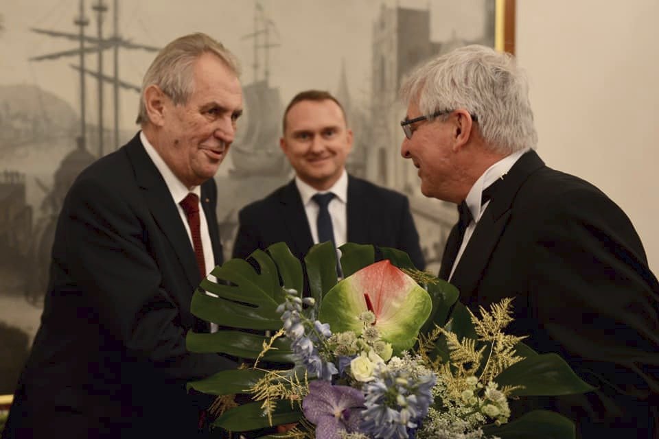 Galavečer ke 100 letům koruny na Pražském hradě: Miloš Zeman s Jiřím Rusnokem