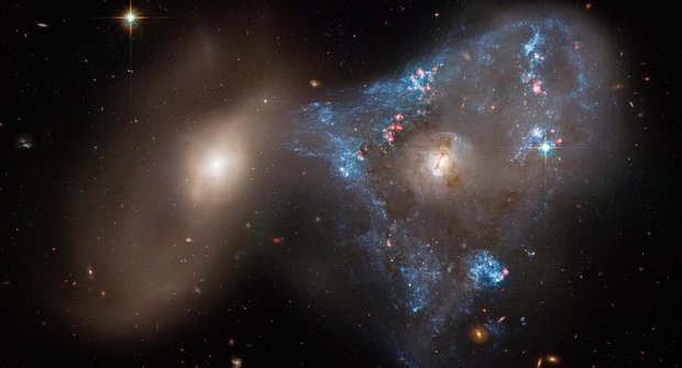 Vesmírná fotografie: „Hvězdné šílenství“ na novém snímku z Hubblea
