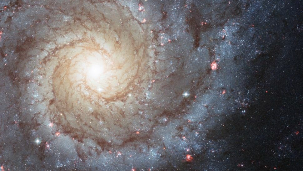 „Přízračná galaxie“ NGC628 ve viditelném spektru - z Hubbleova teleskopu