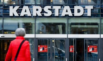 Nákupní obr Karstadt Kaufhof se hroutí. Němečtí poslanci se ptají, kde skončila státní podpora