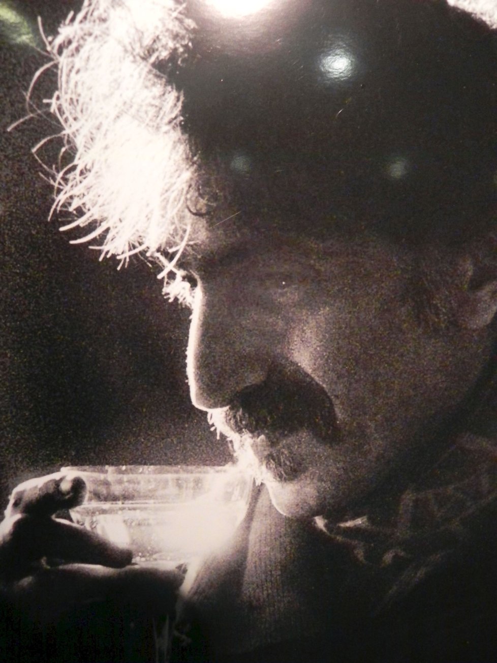 Rocková hvězda Frank Zappa objektivem Jefa Kratochvila.
