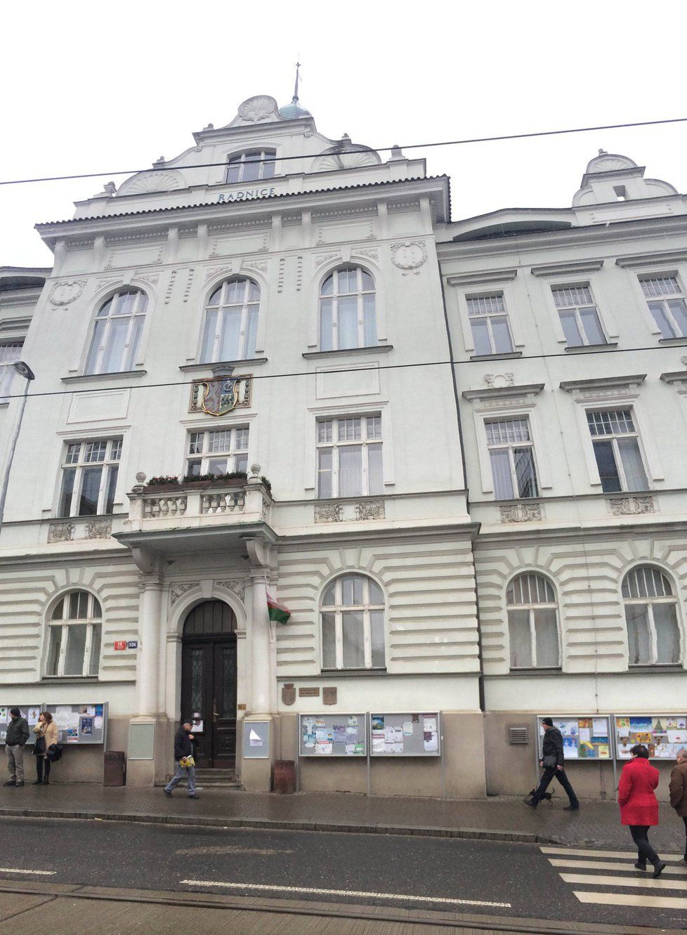 Galerie 9 vystavuje ve „staré“ budově vysočanské radnice.