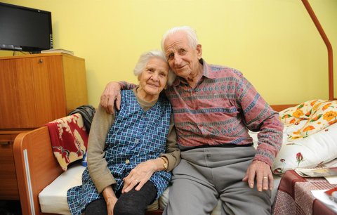 Nejstarší manželský pár v Česku: 72 let spolu