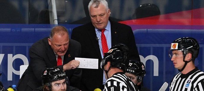 Gerard Gallant si o výkonu sudích musel s Martinem Franěm promluvit