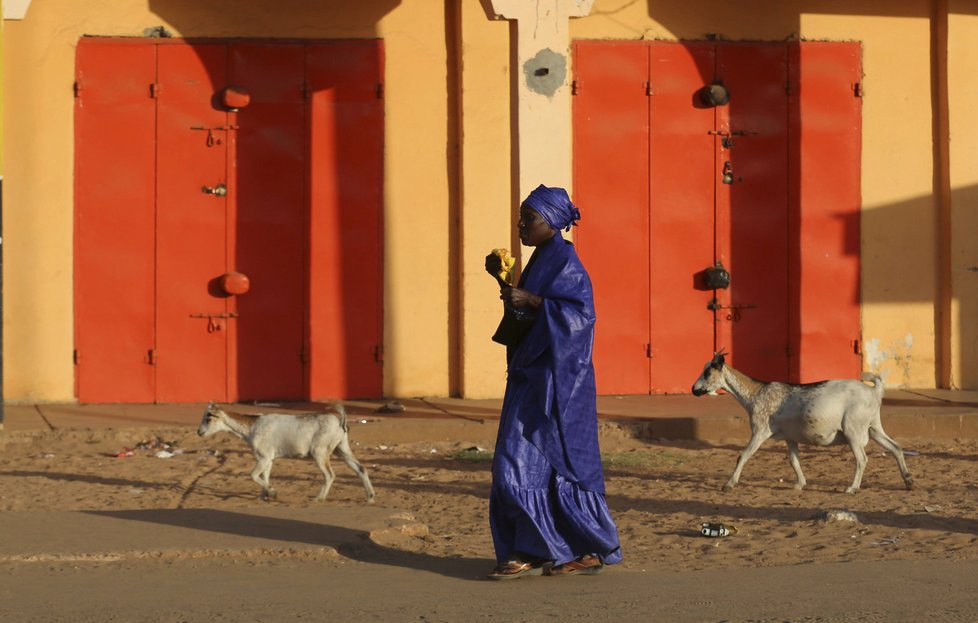 Zdá se, že politická nejistota a hrozba občanské války v Gambii už pominuly.