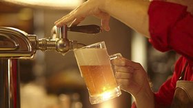 Pivovary dodávají do hospod pivo co nejčerstvější, například nepasterizované nebo nefiltrované.