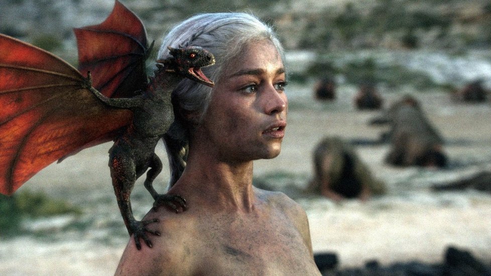 Daenerys Targaryen a její drak.