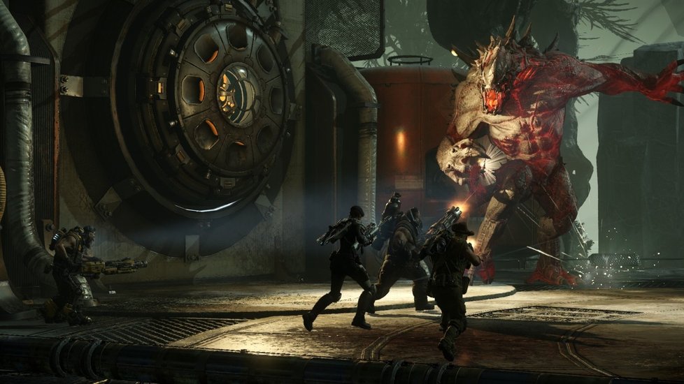 Evolve je hra založená na boji čtyřčlenného lidského týmu a monstra. Všechny postavy ovládají hráči.