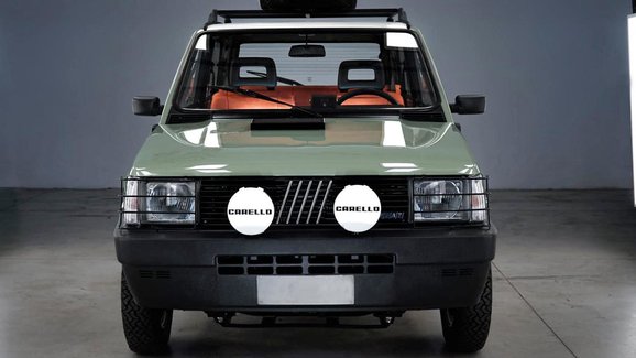 Garage Italia Customs proměňují klasický Fiat Panda 4x4 ve stylový elektromobil 