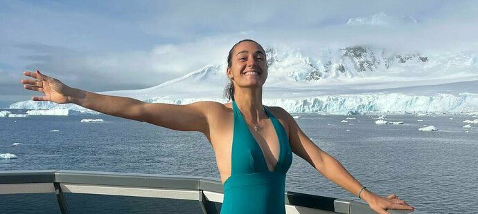 Caroline Garciová vyrazila s partnerem na Antarktidu