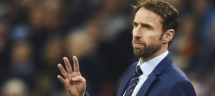 Gareth Southgate povede národní tým Anglie i nadále