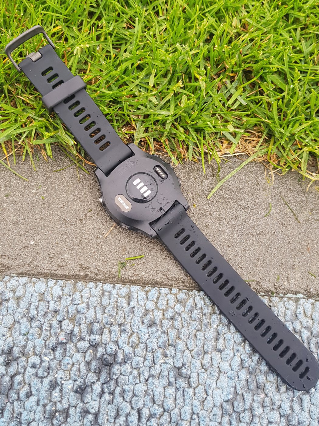 Tep umí měřit opticky ze zápěstí, Garmin Forerunner 945