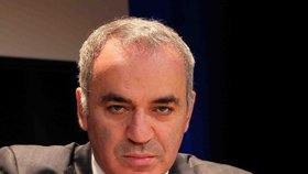 Garry Kasparov je šachový mág a bojovník za lidská práva