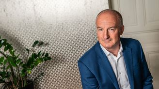 Výrazná postava z EPH i PPF míří do Accolade. Povede představenstvo skupiny Výrazná postava z EPH i PPF míří do Accolade. Povede představenstvo skupiny