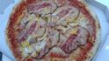 2.2. - Jan Klinský: Pizza Bismark - slanina, vejce, mozarella, sugo. Skvělé těsto, kvalitní suroviny, milá a vstřícná obsluha. Dávám 9/10 bodů protože 10 má Pán Bůh :-) cena 99,- Kč, pizzeria Comoda, Pardubice.
