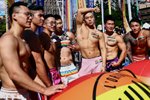 Gay Pride pochodu v tchajwanské metropoli Tchaj-pej se zúčastnilo kolem 100 tisíc lidí (31. 10. 2020).