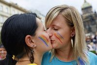 Homosex je taky sex! Floridský soud uznal i soulož osob stejného pohlaví