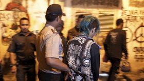 Policie v Indonésii zřídila speciální jednotku na boj s homosexualitou. K zatýkání gayů ale již dříve docházelo.