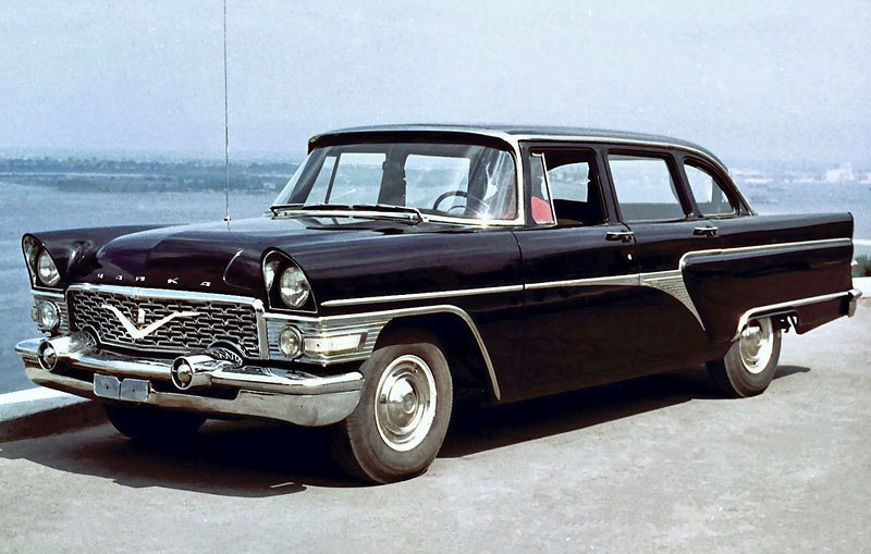 GAZ-13 (Čajka) (1959)