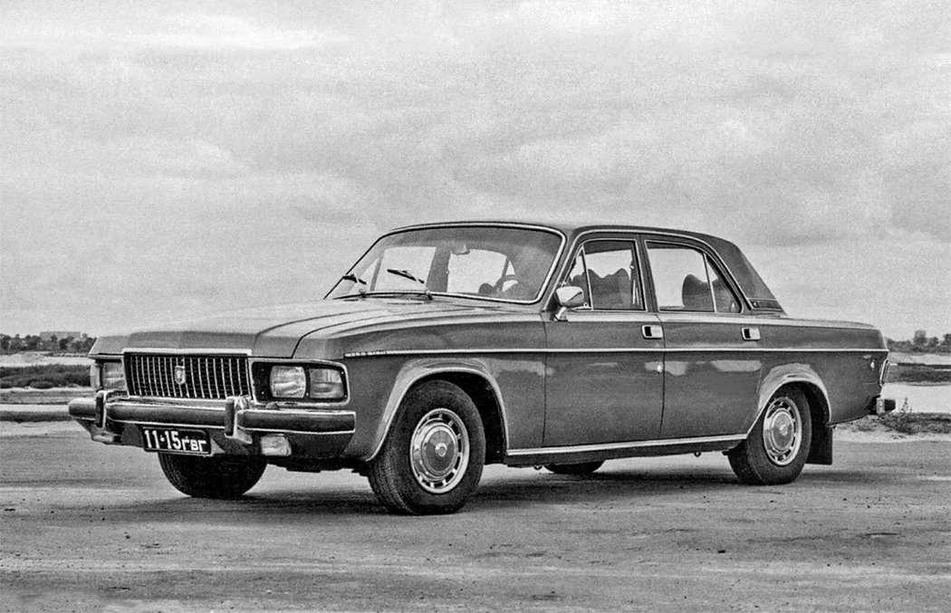 GAZ-31013 (1979)