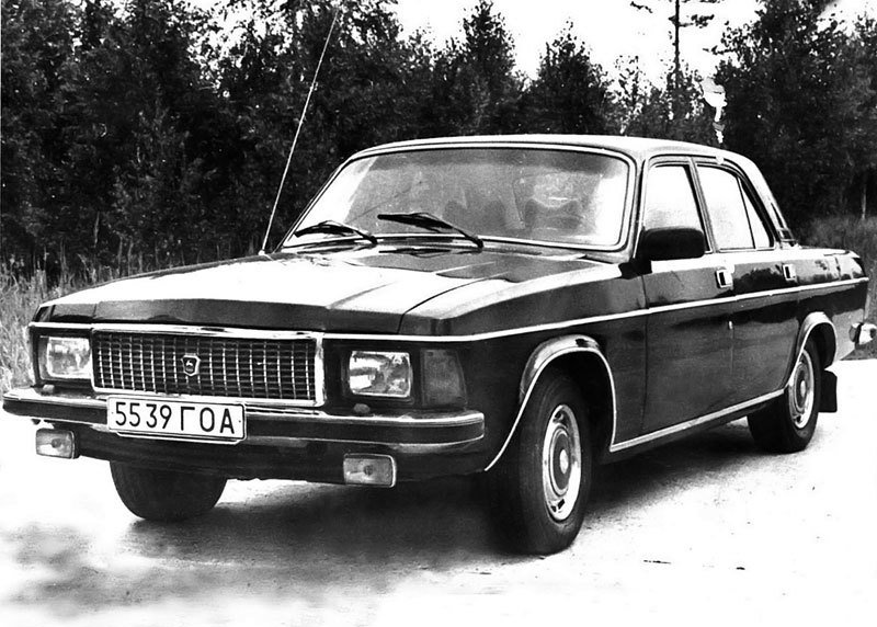 GAZ-3102 Volha (předsériová) (1980)
