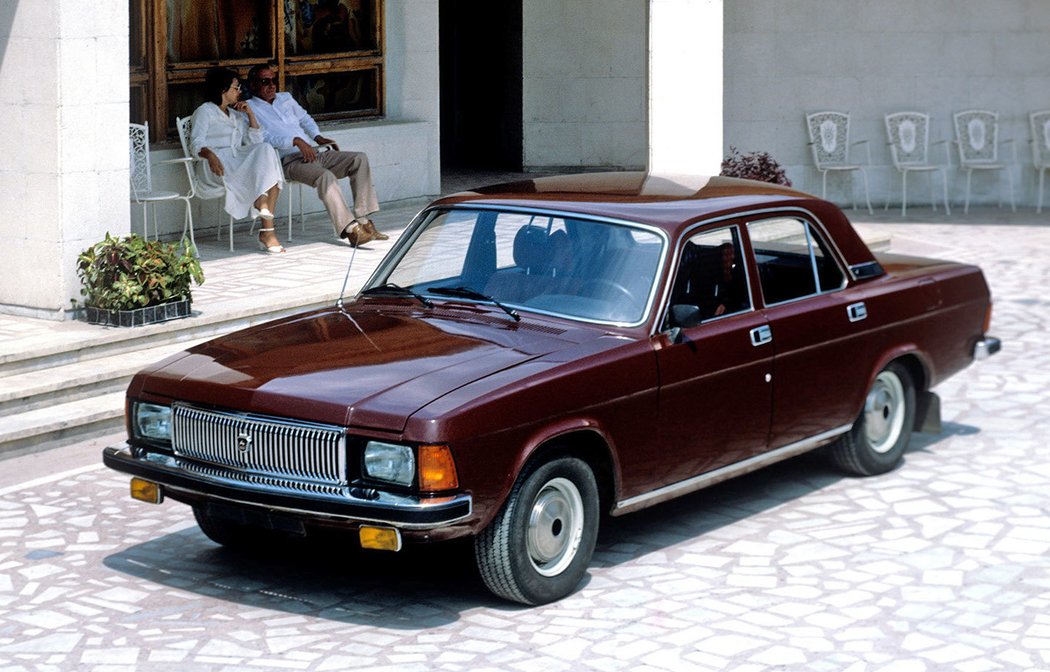 GAZ-3102 Volha (1981)