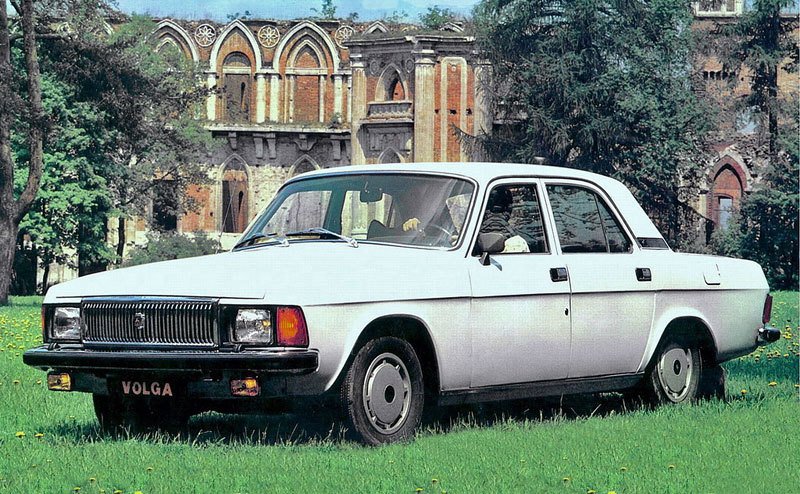 GAZ-3102 Volha (1981)