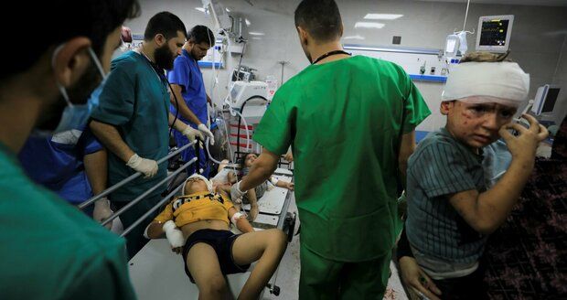 Pacienti v Gaze křičí v agonii a není jak jim pomoci, líčí pro Blesk Bendl z Lékařů bez hranic