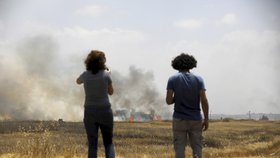 Izraelští vojáci během protestů v Gaze zastřelili nejméně 10 Palestinců.
