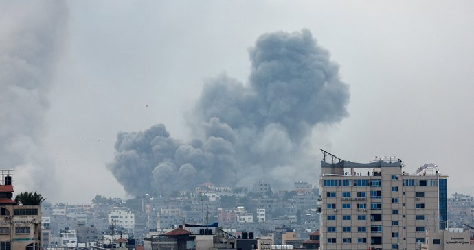 ONLINE: Největší ostřelování Gazy od začátku konfliktu. V oblasti nefunguje internet