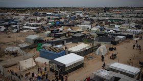 Uprchlíci v údajně bezpečné zóně Al-Mavásí (7. 12. 2023)