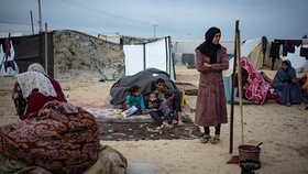 Uprchlíci v údajně bezpečné zóně Al-Mavásí (7. 12. 2023)