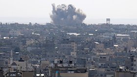 Bombardování Rafahu v přípravě na pozemní invazi (15. 10. 2023)