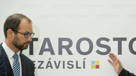 v hnutí Starostové a nezávislí si rozdělili role. Petr Gazdík zůstává předsedou. Volebním lídrem ale bude dosavadní poslanec Jan Farský.