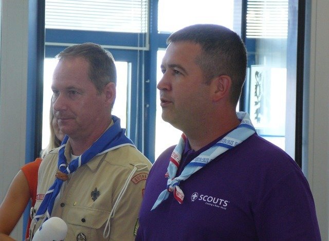 Petr Gazdík (vpravo) a Jan Hamáček vzali nedávno skauty do Japonska.